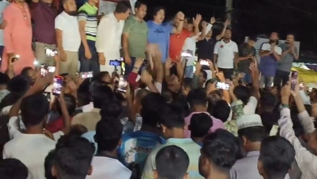 সালাউদ্দিন আহমেদকে নিয়ে কটূক্তির প্রতিবাদে ফুঁসে বিএনপি