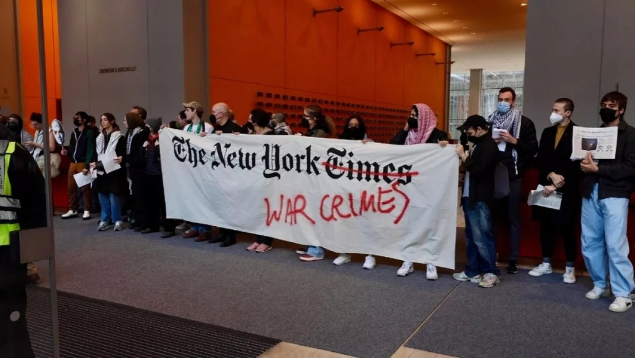 নিউইয়র্ক টাইমসের বিরুদ্ধে গাজা গণহত্যায় সহযোগিতার অভিযোগ