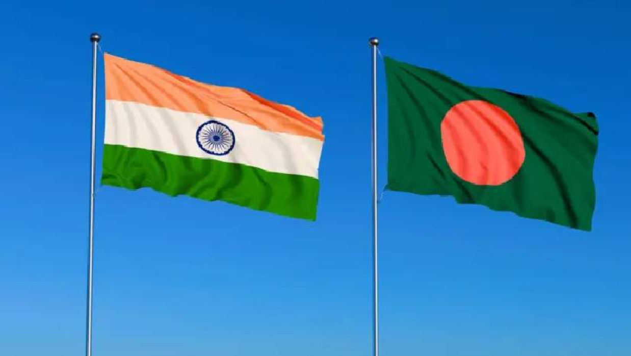 বাংলাদেশ ও ভারতের পতাকা
