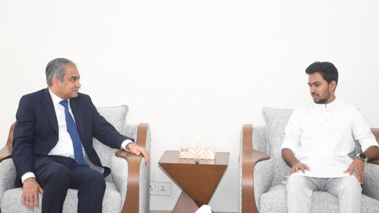 যুব ও ক্রীড়া উপদেষ্টার সঙ্গে পাকিস্তানের স্বরাষ্ট্রমন্ত্রীর সৌজন্য সাক্ষাৎ