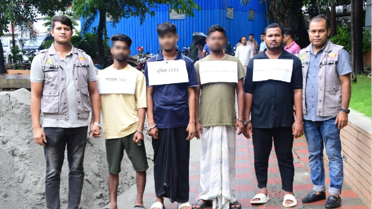 গ্রেপ্তারকৃত ৪ আসামি