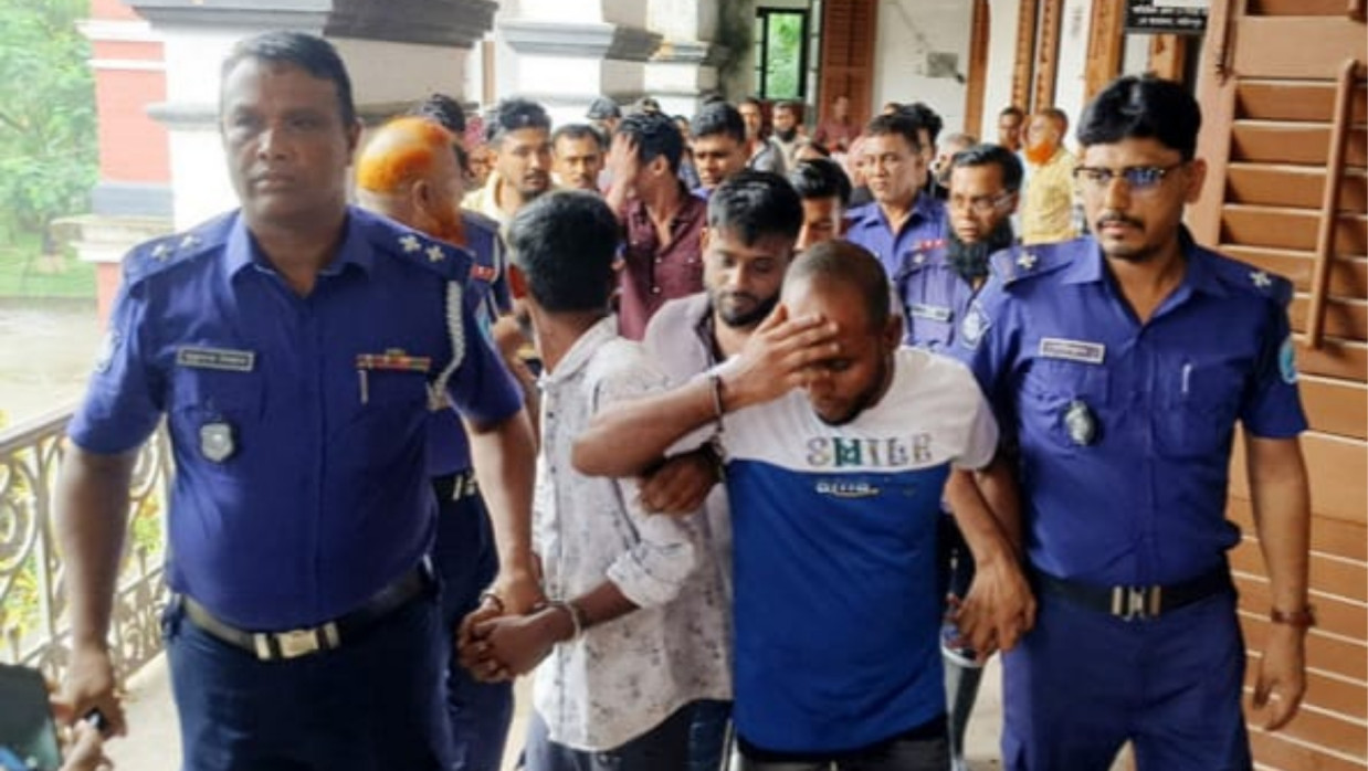 দণ্ডপ্রাপ্ত আসামিরা