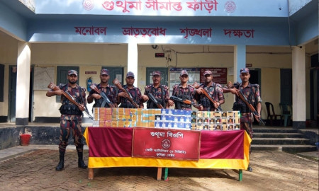 সীমান্তে বিজিবির অভিযানে কোটি টাকার চোরাইপণ্য জব্দ