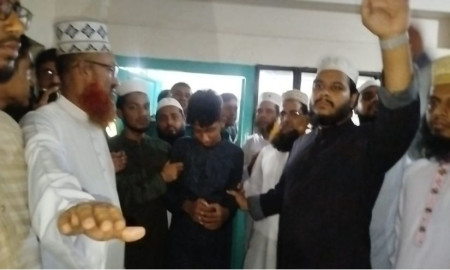 ছাত্রলীগের রাব্বানীর সঙ্গে মেসেঞ্জারে যোগাযোগ, তা’মীরুল মিল্লাত ছাত্রের মাথা ফাটাল সহপাঠীরা