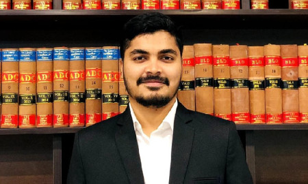 এতকিছুর পরও বুদ্ধিজীবীরা তাদের ‘মব’ বলতে পারছে না