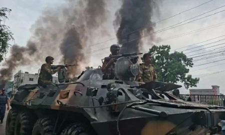 গোপালগঞ্জে সংঘর্ষ শুরুর পর সেনাবাহিনীর টহল
