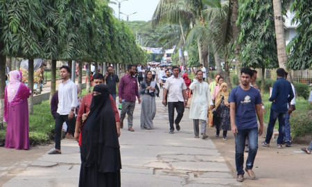 গুচ্ছ ভর্তি পরীক্ষায় অংশগ্রহণকারী শিক্ষার্থী