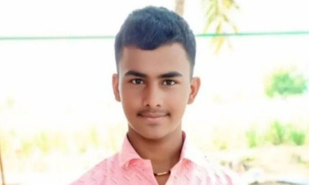কিশোরের ঝুলন্ত মরদেহ উদ্ধার, চিরকুটে লেখা ‘মা স্বপ্নে ডেকেছিলেন, তার কাছে যাচ্ছি’