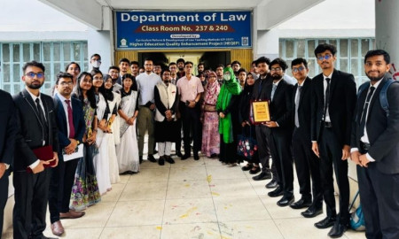 ইবিতে প্রথমবারের মতো আন্তঃসেশন মুট কোর্ট অনুষ্ঠিত 