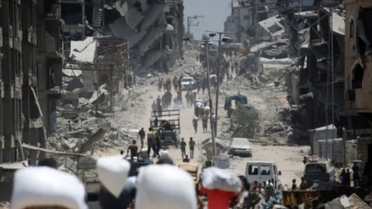 গাজায় একদিনে নিহত ৮৩