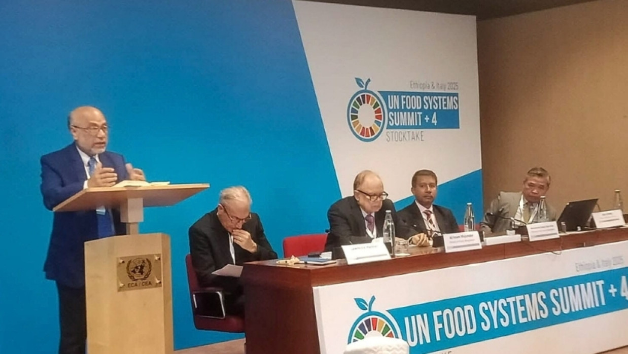 বাকৃবি উপাচার্য অধ্যাপক ড. এ. কে. ফজলুল হক ভূঁইয়া