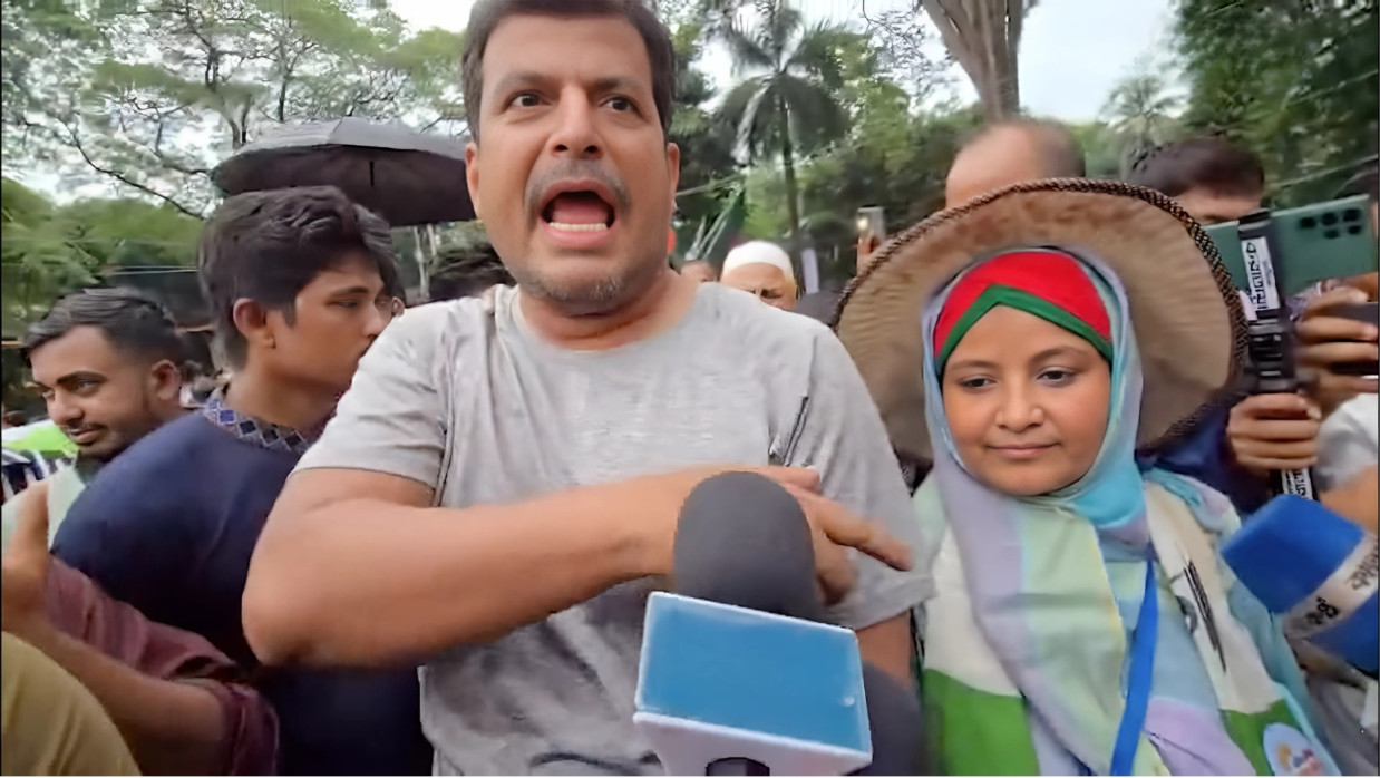 এনসিপির সমাবেশে তোপের মুখে নারী