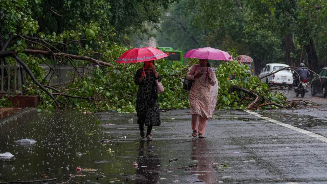 বজ্রসহ বৃষ্টি হওয়ার সতর্কবার্তা