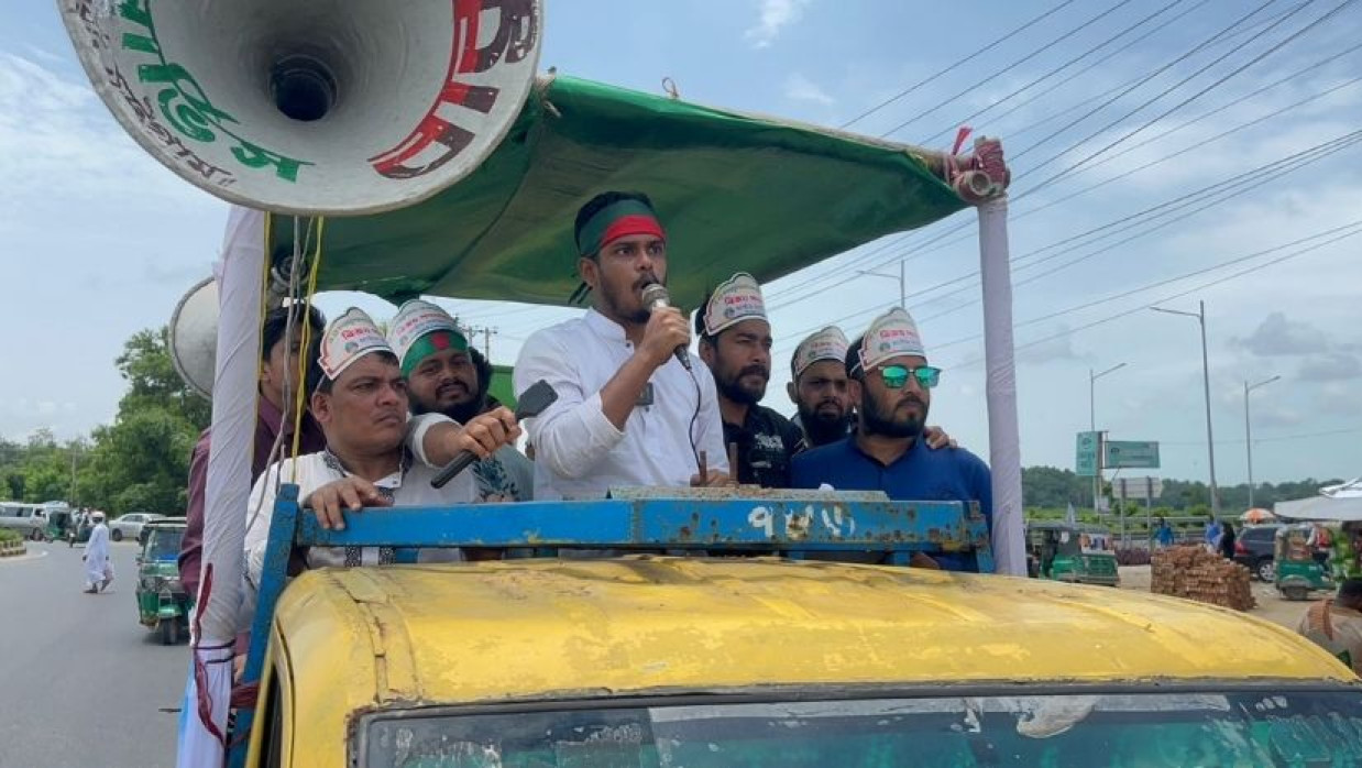 বক্তব্য রাখছেন জুবায়ের আলম মানিক