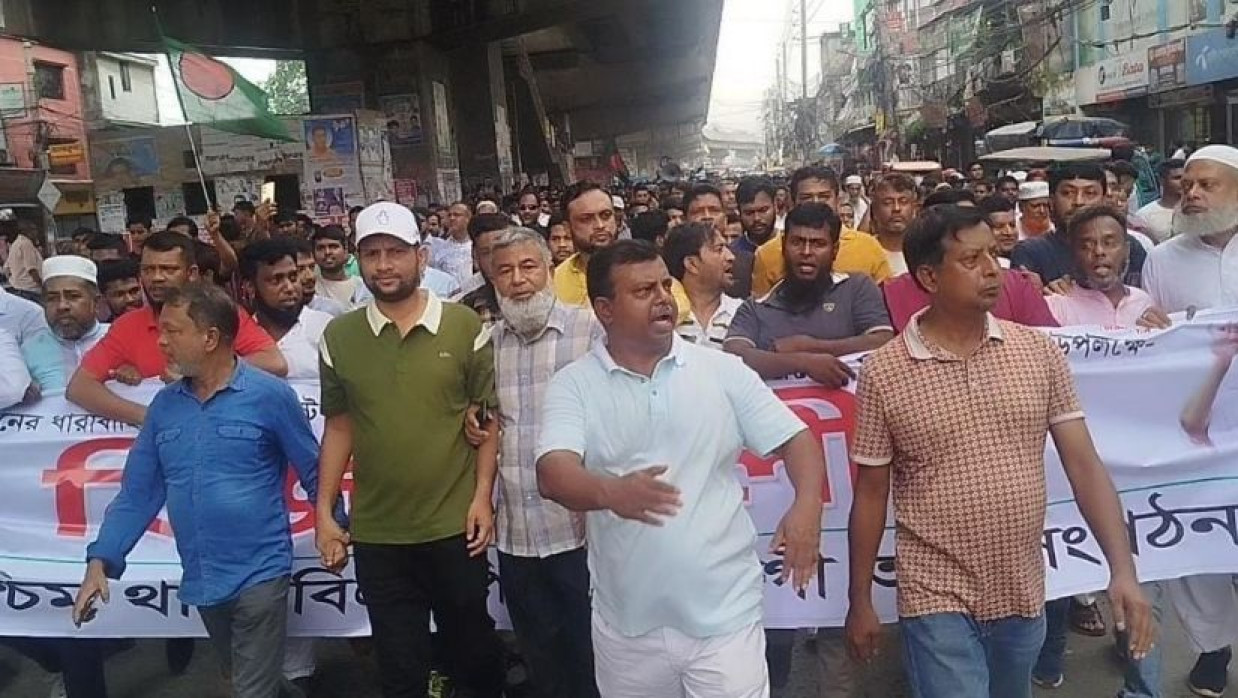 বিজয় র‍্যালিতে বিএনপি নেতৃবৃন্দ