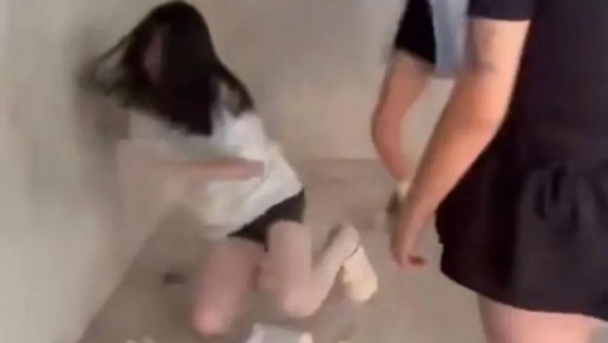 চীনে সহপাঠী কর্তৃক নির্যাতনের শিকার কিশোরী