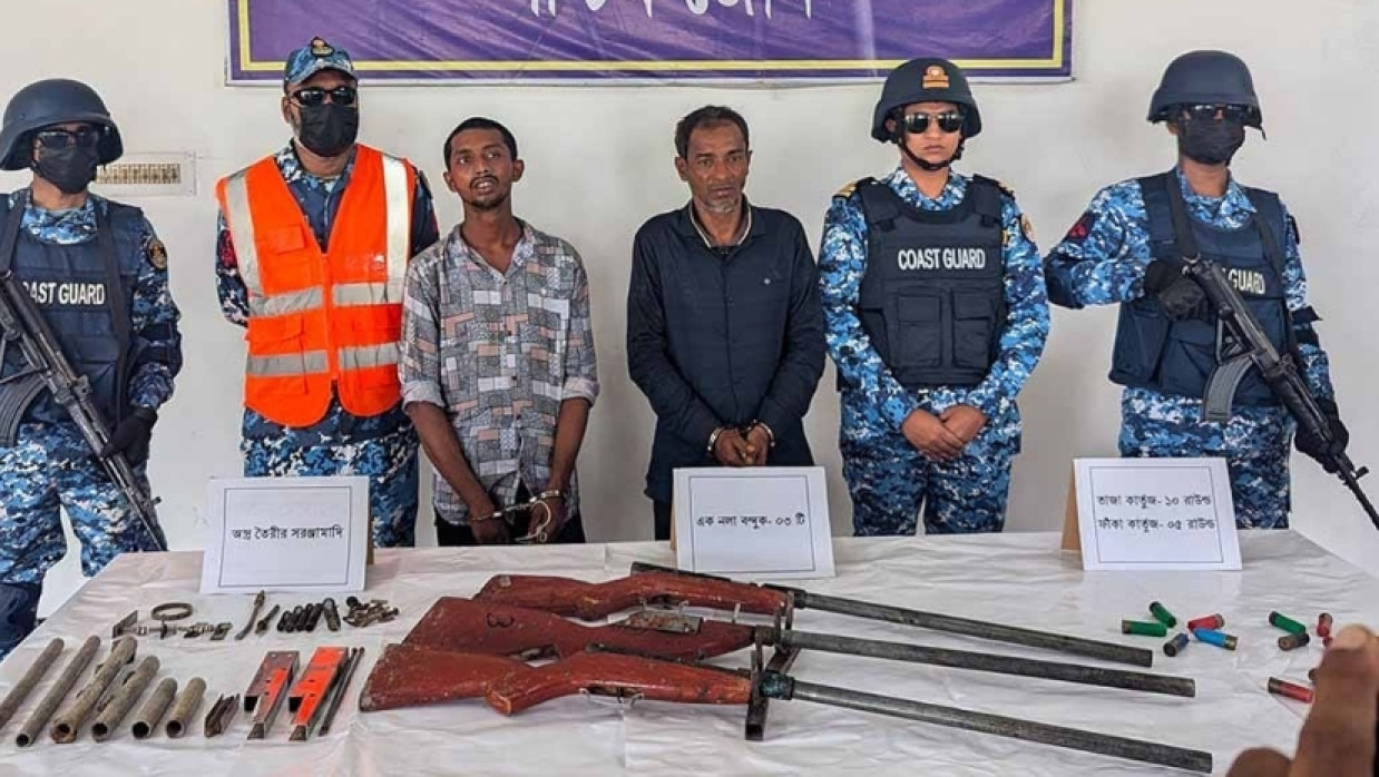 আসাবুর বাহিনীর দুই সহযোগী আটক