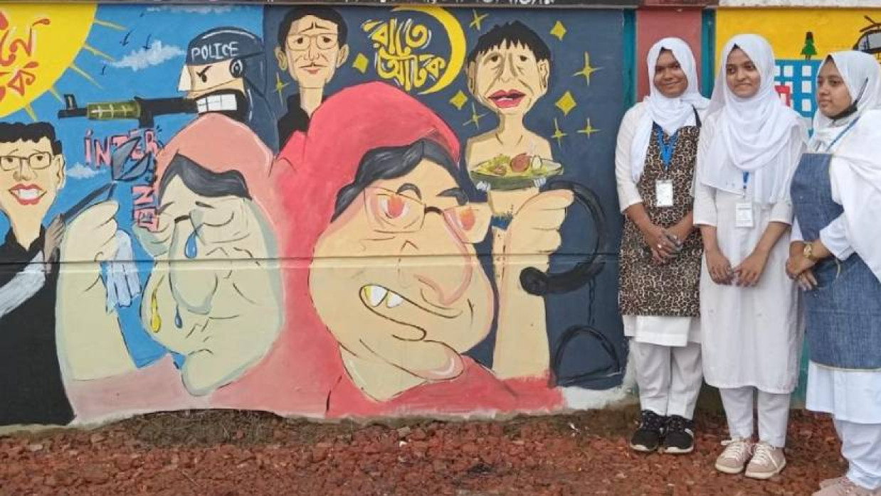 বড়লেখা সরকারি ডিগ্রি কলেজের বর্তমানে দ্বাদশ শ্রেণির শিক্ষার্থী লাবিবা, নুসরাত ও আমিনা