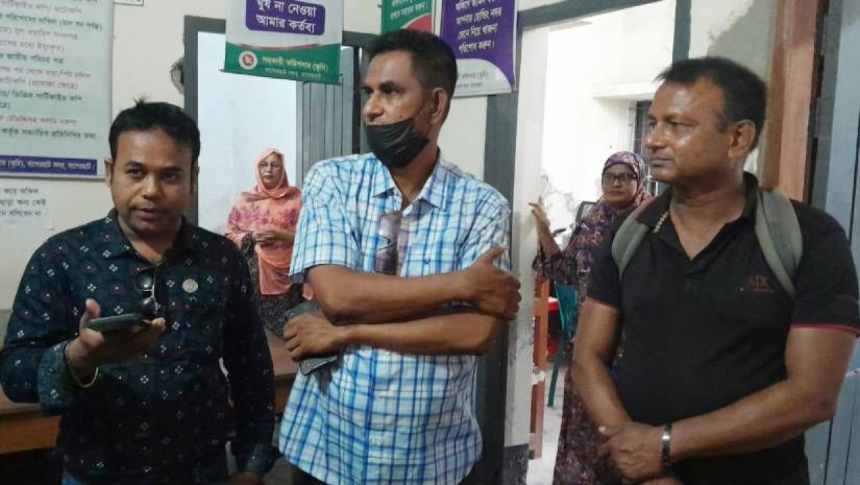 আটক তিনজন