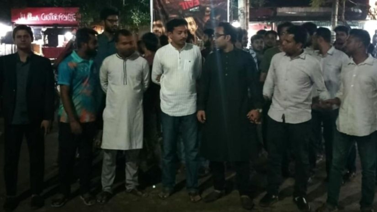 জাবি ছাত্রদলের একাংশের বিক্ষোভ মিছিল