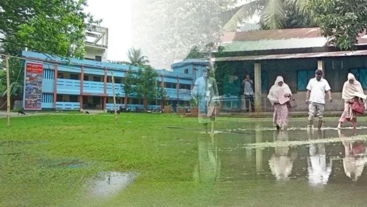 সামান্য বৃষ্টিতেই পানিতে তলিয়ে গেছে ফুলছড়ি ডিগ্রি কলেজে প্রাঙ্গণ 