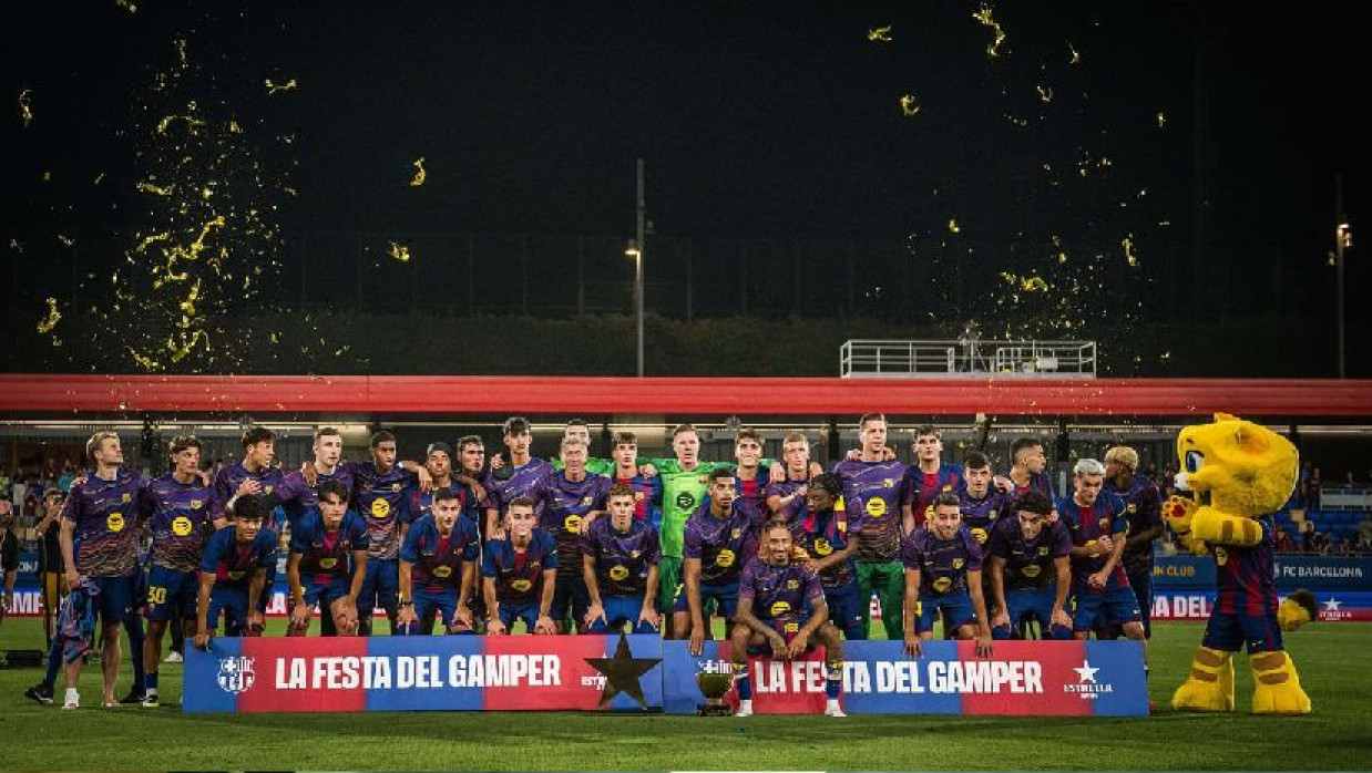 গাম্পার ট্রফি নিজেদের দখলে রাখল বার্সেলোনা