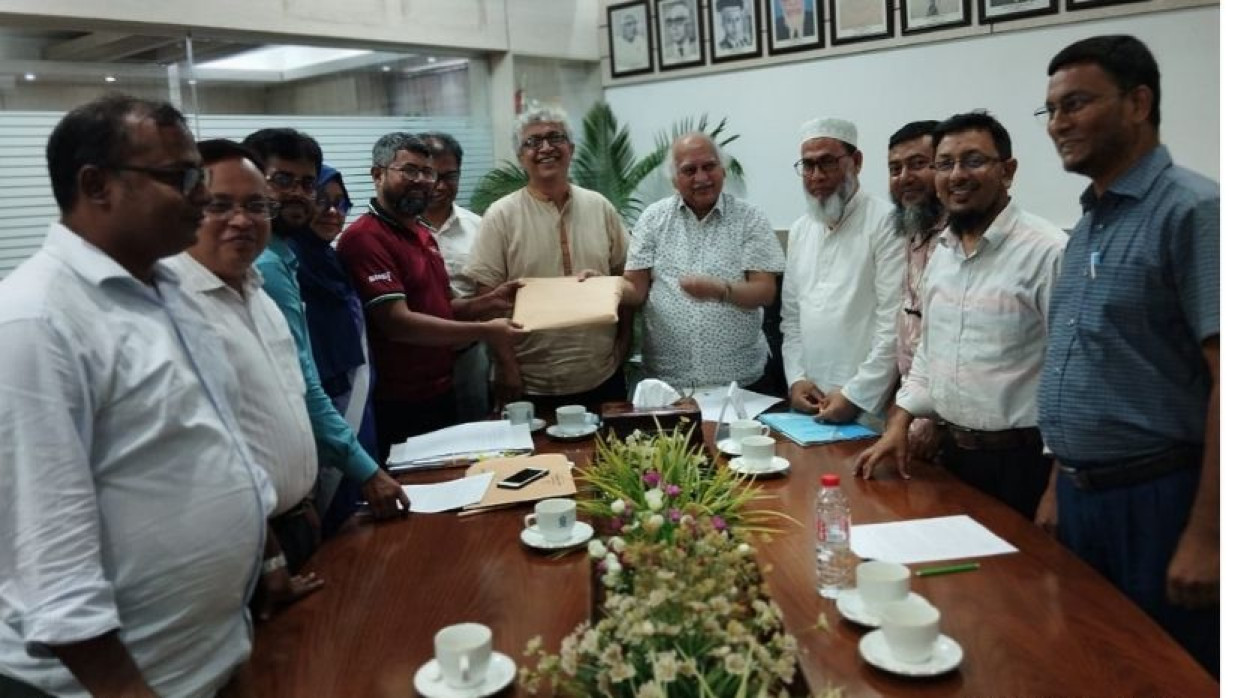 ইউজিসি চেয়ারম্যানের সঙ্গে সাক্ষাত