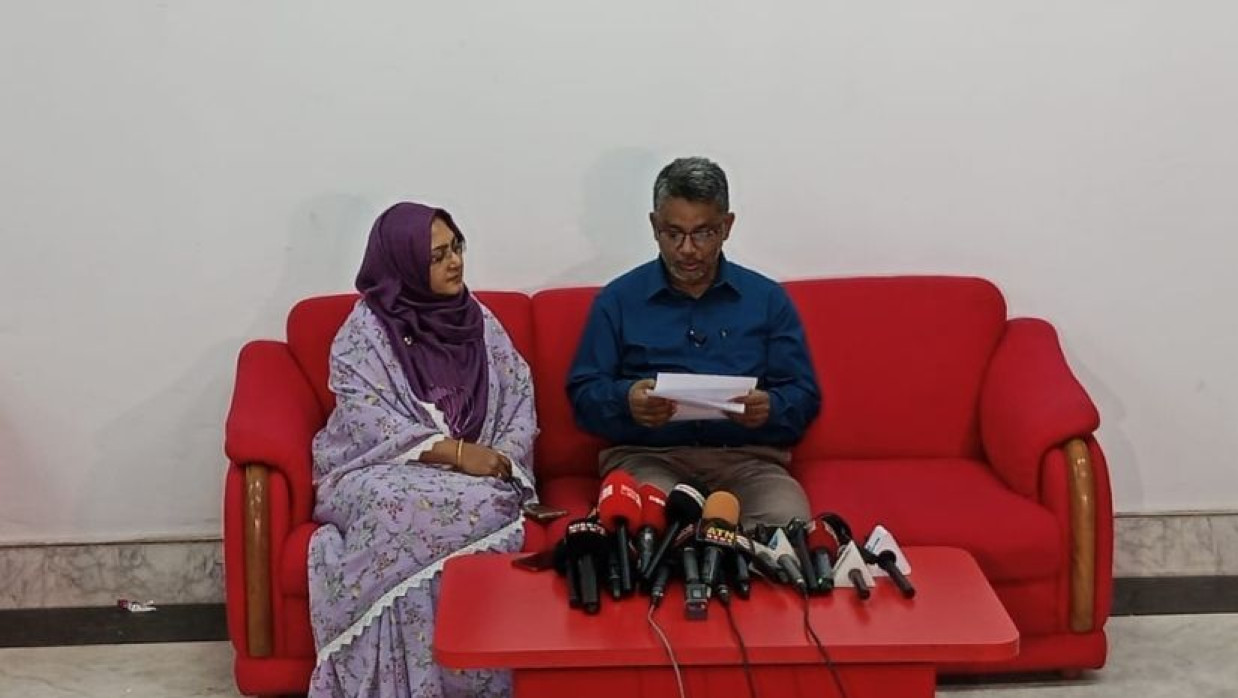 প্রেস ব্রিফিং