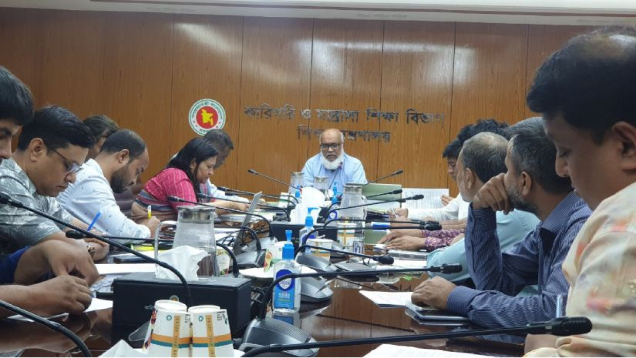 ইরাব নেতৃবৃন্দের সঙ্গে কারিগরি ও মাদ্রাসা শিক্ষা বিভাগের সচিব