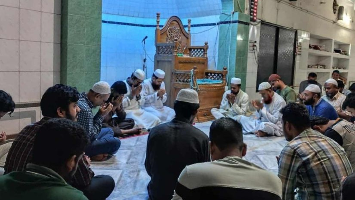 দোয়া ও কুরআন খতমের আয়োজন