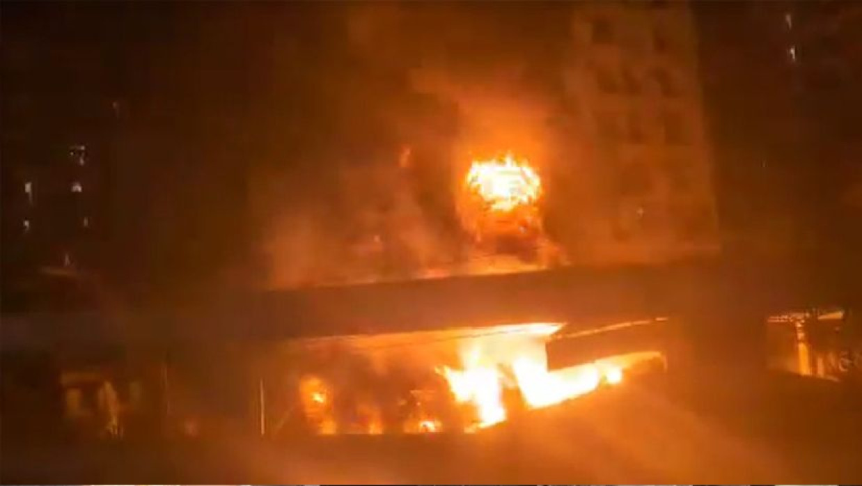 মহাখালীতে পেট্রল পাম্পে আগুন