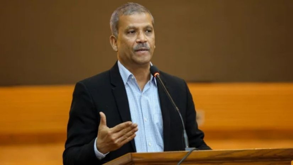 আইন উপদেষ্টা আসিফ নজরুল 