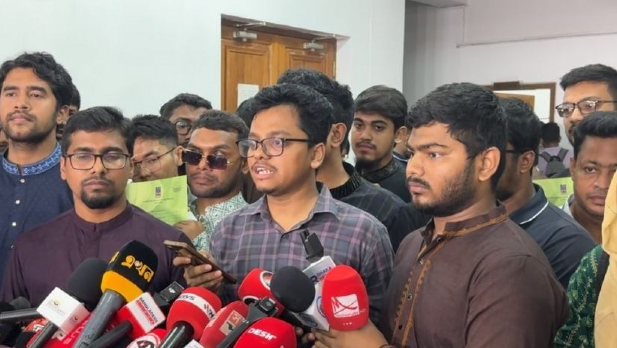 ডাকসু নির্বাচনের প্যানেল ঘোষণা করতে শিবিরের প্রেস ব্রিফিং