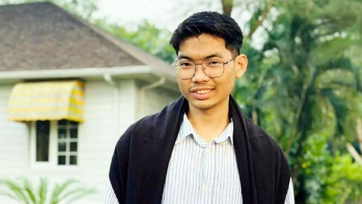 সর্ব মিত্র চাকমা