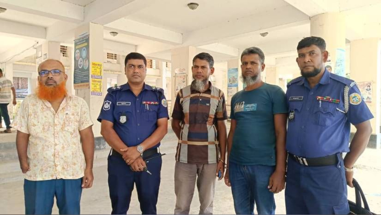 গণ অধিকার ও শ্রমিক অধিকার পরিষদের দুই নেতা আটক