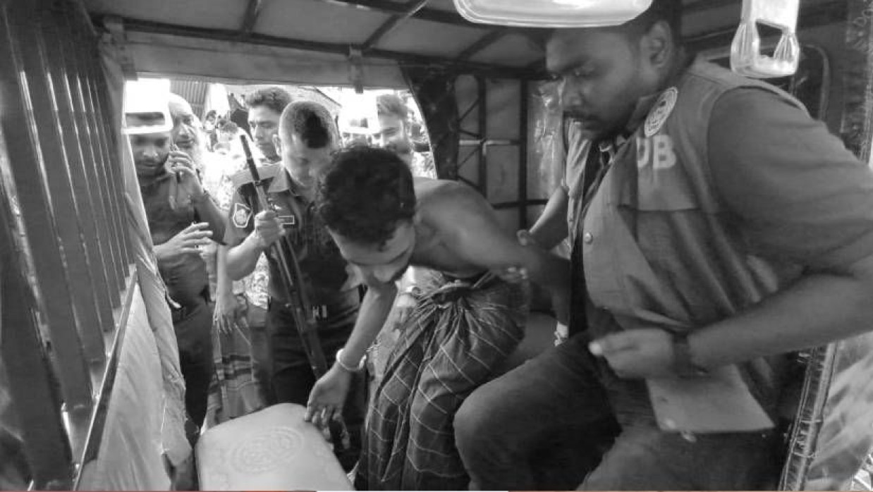 আলোচিত বুথ ডাকাতির মূল হোতা গ্রেফতার