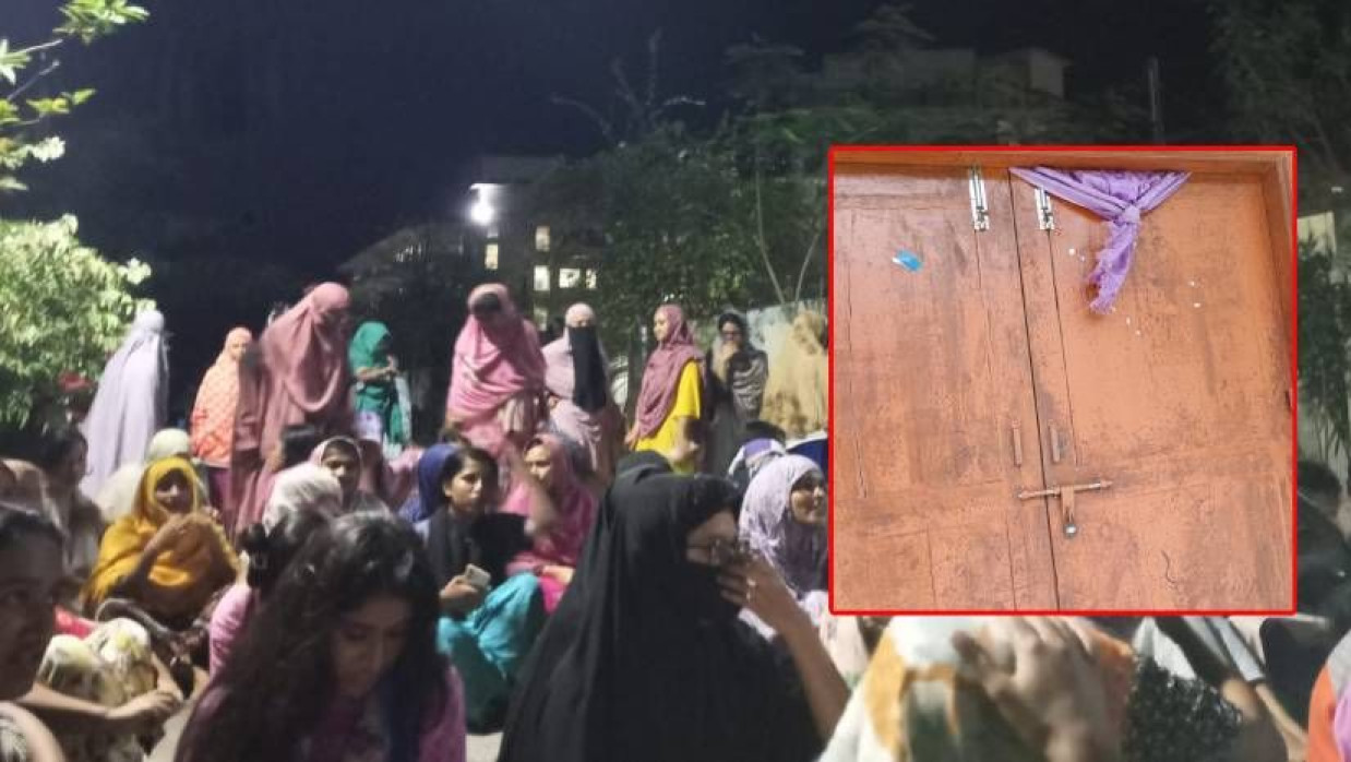 নোবিপ্রবি হল ক্যান্টিনে তালা ছাত্রীদের