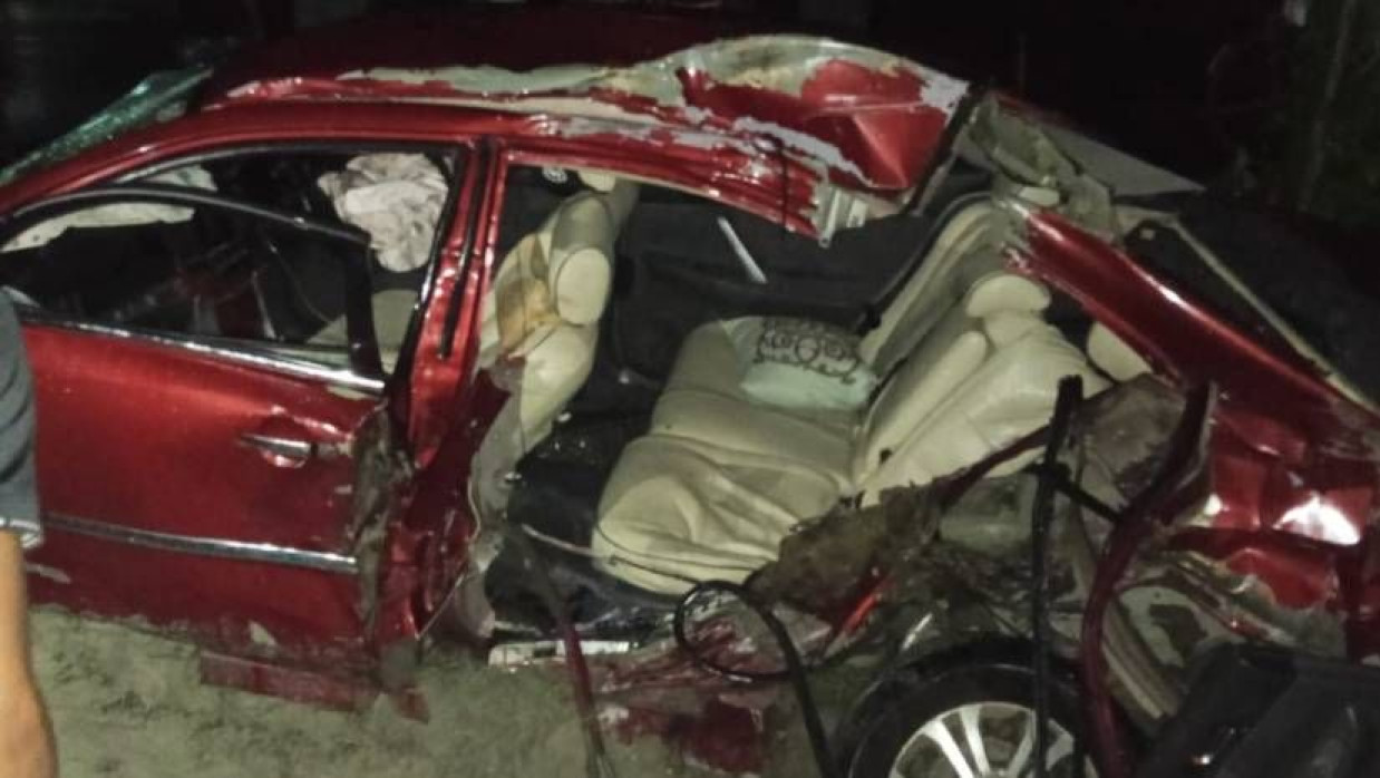 দুমড়ে-মুচড়ে যাওয়া প্রাইভেটকার