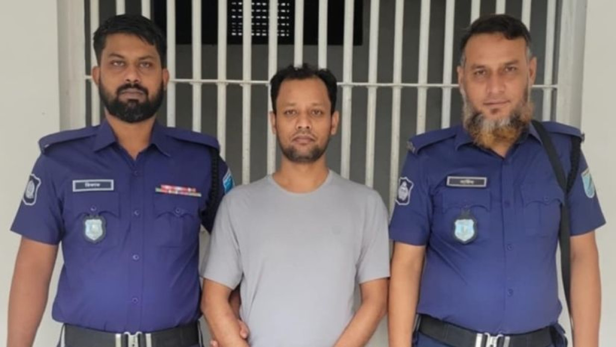 গ্রেপ্তার মাহমুদুর রহমান রনি