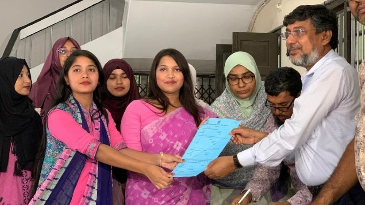 রাকসুতে মনোনয়ন ফরম সংগ্রহ শুরু