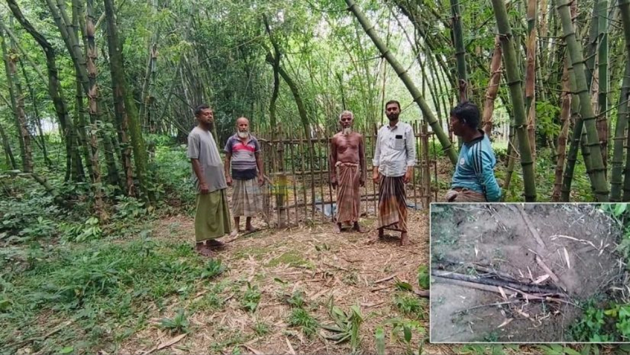 রাতের অন্ধকারে কঙ্কাল চুরির ঘটনায় কবরস্থানে পাহাড়া গ্রামবাসীর