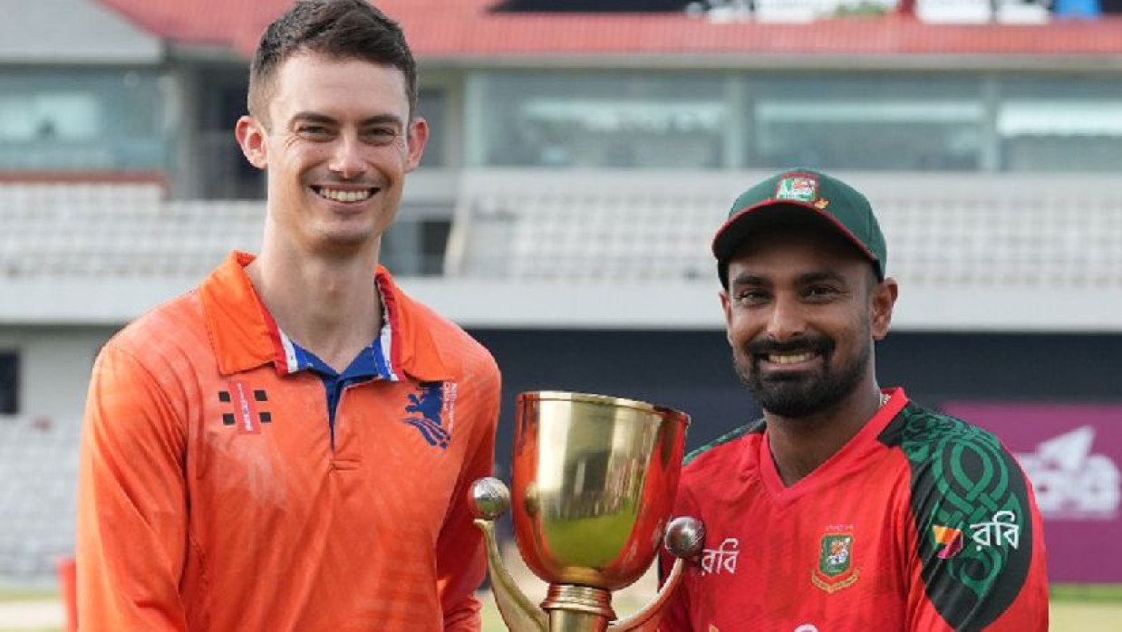 দুই দলের দুই অধিনায়ক