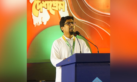 একেক সময় একেক দলের ঘাড়ে ভর করে রাজনীতি করা বামদের অপকৌশল