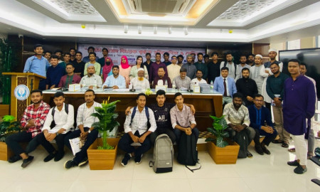 বাংলাদেশের নাগরিক হয়েও পাহাড়ে যেন পরবাসী—সেমিনারে বক্তারা