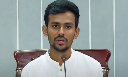 হল রাজনীতি বন্ধের বিষয়ে জানালেন আসিফ মাহমুদ