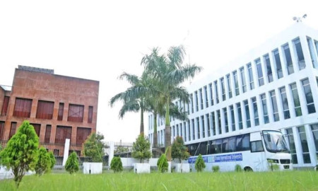 বাস ড্রাইভার নিয়োগ দেবে ঢাকা ইন্টারন্যাশনাল ইউনিভার্সিটি