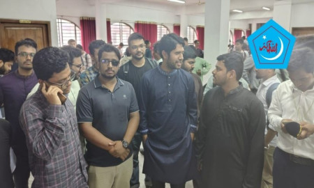 ডাকসুর মনোনয়ন ফরম তুলতে সিনেটে শিবিরের প্যানেল