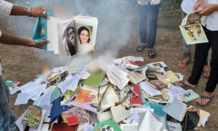 বঙ্গবন্ধু ও শেখ হাসিনা বিষয়ক বই পুড়ালেন পলিটেকনিক শিক্ষার্থীরা