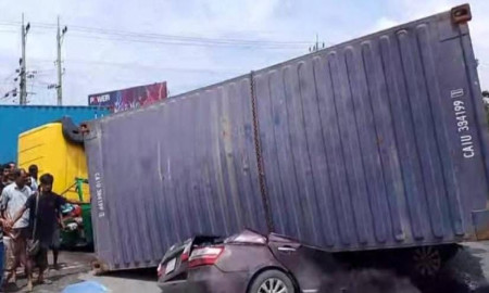 কুমিল্লায় লরিচাপায় একই পরিবারের ৪ জন নিহত