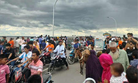 মওলানা ভাসানী সেতুর সংযোগ সড়কে দুর্ঘটনায় বৃদ্ধা নিহত